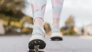 José Ruiz, coach sportif : "Si une personne de plus de 60 ans marche 30 minutes 5 jours par semaine, elle constatera déjà des bienfaits rapidement et une réduction du stress"