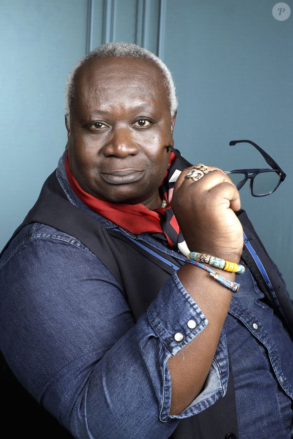 S’il affirme avoir depuis perdu du poids, il alerte sur les effets du "yo-yo" et le manque d’accompagnement.

Exclusif - Portrait de Magloire à Paris, le 11 juin 2025.
© Cédric Perrin/Bestimage