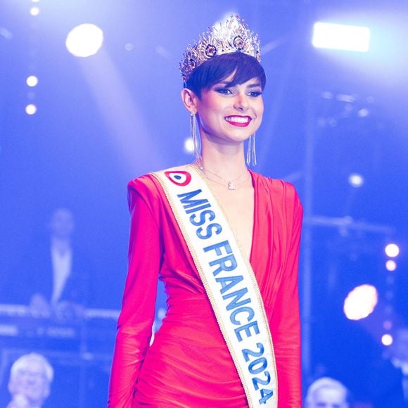 Eve Gilles (Miss France 2024) lors de l'élection de Miss Alès 2024 à Alès le 10 février 2024.

Stéphanie Gouiran / Panoramic / Bestimage