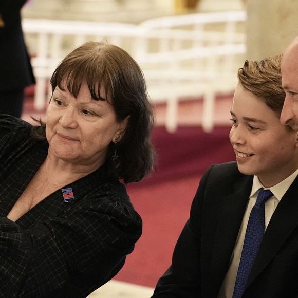 Le prince George de Galles, et le prince William, prince de Galles, - Les membres de la famille royale britannique assistent à la célébration du 80ème anniversaire de la fin de la Seconde guerre mondiale (VE80 Tea Party) au palais de Buckingham, à Londres, au Royaume-Uni, le 5 mai 2025. © Jordan Pettitt/WPA-Pool/Bestimage