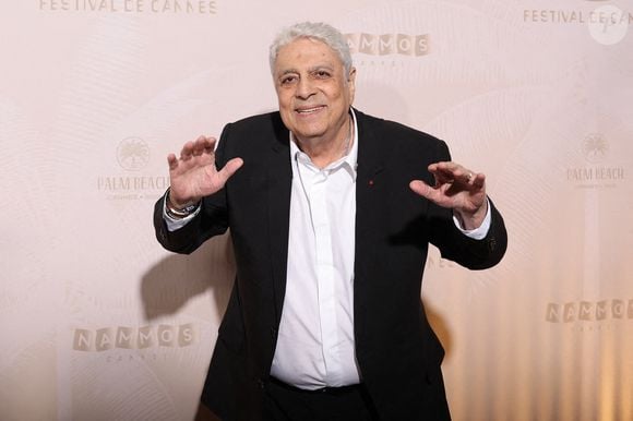 Enrico Macias - Photocall du dîner lors du 78ème Festival International du Film de Cannes le 13 mai 2025.

© Moreau / Borde / Jacovides / Bestimage