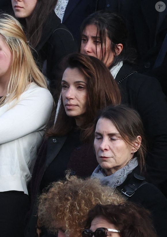Aure Atika quittant les funérailles de l'actrice belge Emilie Dequenne au crématorium du cimetière du Père Lachaise à Paris, France, le 26 mars 2025. Photo by Jerome Domine/ABACAPRESS.COM