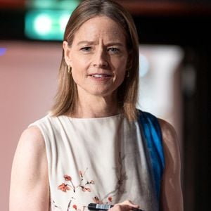 Jodie Foster en conférence de presse pour le film "Vie Privée" (Hors Compétition) lors du 78ème Festival International du Film de Cannes, France, le 21 mai 2025. © Estelle Carlier/Pool/Bestimage