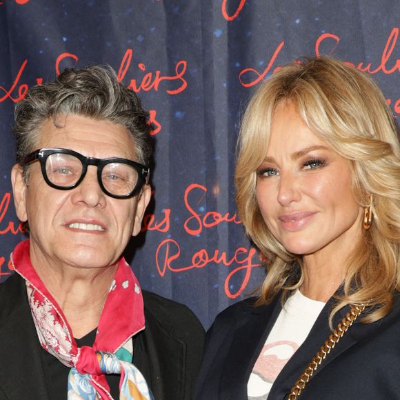 Marc Lavoine et Adriana Karembeu se sont affichés pour la première fois ensemble il y a maintenant plus d'un an au Théâtre des Champs-Élysées.

Exclusif - Marc Lavoine (co-producteur du spectacle) et sa compagne Adriana Karembeu lors de la générale du spectacle musical "Les Souliers Rouges" au Casino de Paris.
© Guirec Coadic/Bestimage