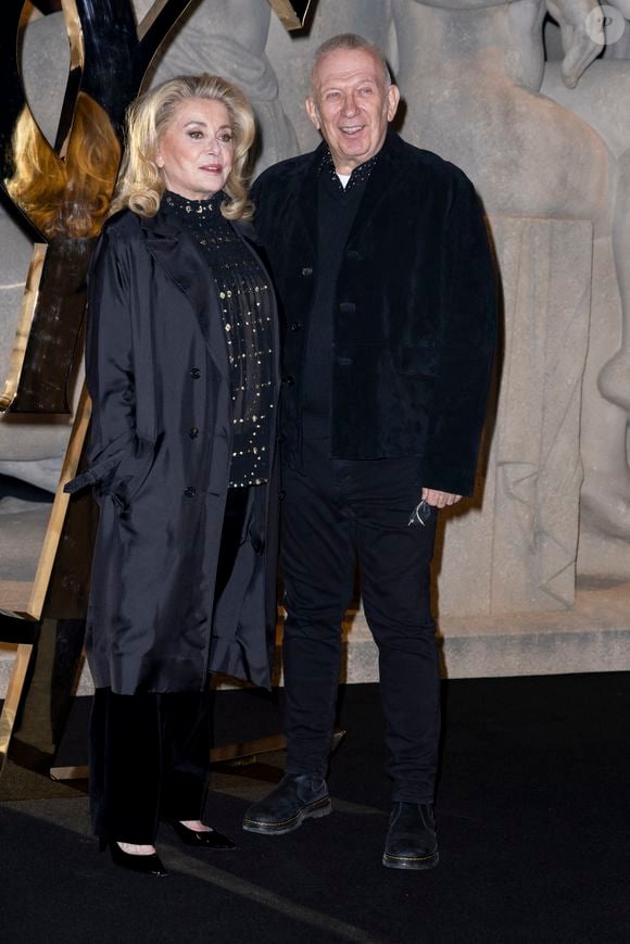 Catherine Deneuve et Jean Paul Gaultier  – Photocall du Défilé de mode Saint Laurent  Collection Printemps-Été 2026 dans le cadre de la Fashion Week de Paris, France, le 29 septembre 2025.
 
© Olivier Borde / Bestimage