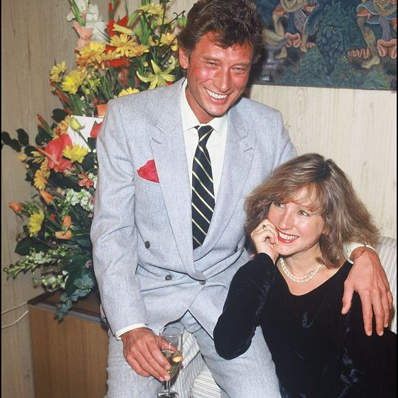ARCHIVES – Johnny Hallyday et Nathalie Baye à la générale de la pièce « Marguerite et les autres ». Angeli-Rindoff / Bestimage.