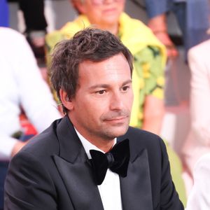 Pendant longtemps, il préférait parler de « mélancolie » plutôt que de dépression.

Exclusif - Bertrand Chameroy - Plateau de l'émission "C à vous" lors du 79ème Festival International du Film de Cannes le 13 mai 2026. © Jack Tribeca / Bestimage