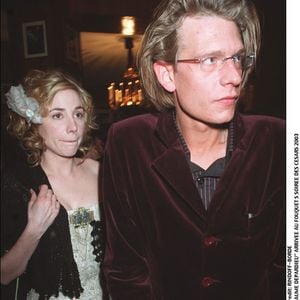 “J’ai évolué”, précise la sœur de Guillaume Depardieu

Archives - Guillaume Depardieu et Julie Depardieu avec leur mèreÉlisabeth au Fouquets en 2003. RINDOFF-BORDE / BESTIMAGE