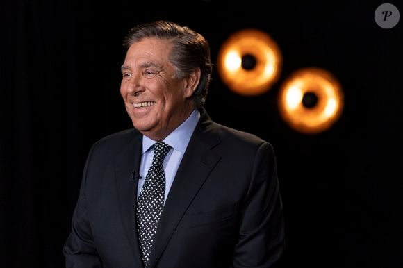 Exclusif - Jean-Pierre Foucault - Backstage de l'enregistrement de l'émission "La Chanson secrète 4", qui sera diffusée le 4 janvier 2020 sur TF1, à Paris. Le 17 décembre 2019
© Gaffiot-Perusseau / Bestimage