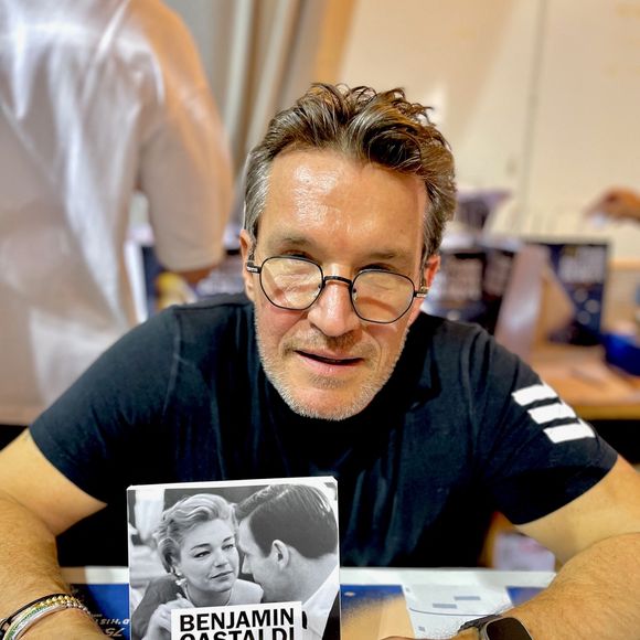 Benjamin Castaldi - Foire du Livre de Brive 2024 à la Halle Georges Brassens de Brive-la-Gaillarde le 8 novembre 2024.
© Fabien Faure / Bestimage