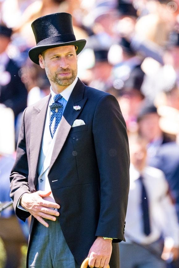 Ascot, ROYAUME-UNI – Des membres de la famille royale assistent à la deuxième journée du Royal Ascot à l'hippodrome d'Ascot, en Angleterre.

Sur la photo : le prince William, prince de Galles (Prince William, Prince of Wales) Backgrid USA / Bestimage