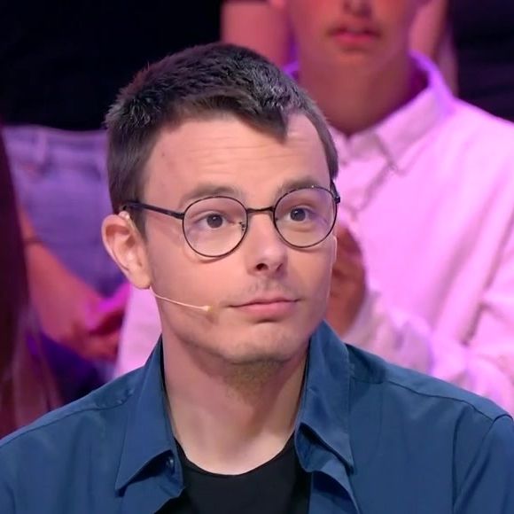 Émilien lors de l'émission des "12 coups de midi" diffusée le 6 juillet 2025 sur TF1

Capture d'écran TF1
