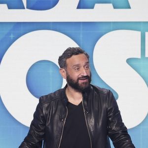Exclusif - Cyril Hanouna, sur le plateau de l’émission « TPMP » présentée par C.Hanouna et diffusée en direct sur C8, Paris, France, le 24 fevrier 2025. © Jack Tribeca / Bestimage
