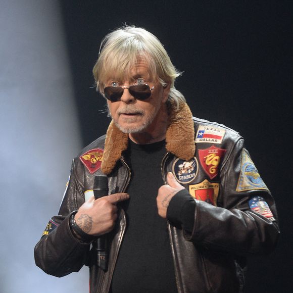 Malone est né de la relation entre Romane Serda et le chanteur Renaud.

Le chanteur Renaud (Renaud Séchan) - Grand Prix Sacem à la salle Pleyel à Paris présenté par V. Dedienne. © Veeren/Bestimage