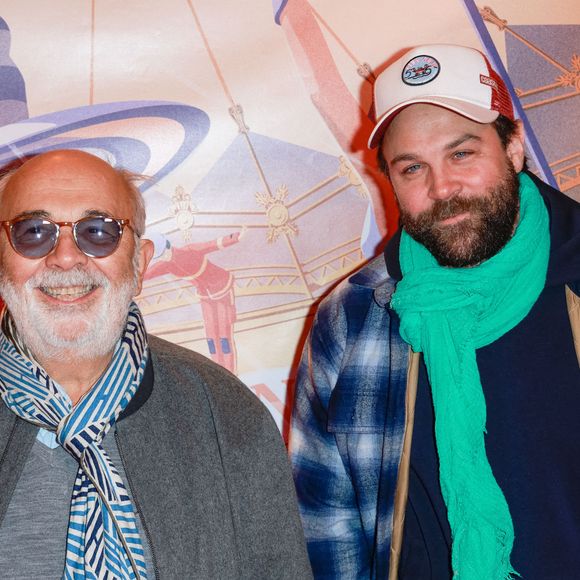 Dans un entretien accordé à "TV Grandes Chaînes" en juillet 2025, l'acteur des "Bronzé"s s'était confié avec humour et lucidité sur sa vie de famille. "Je suis meilleur grand-père au cinéma que dans la vie"

Gérard Jugnot et son fils Arthur Jugnot à Paris, France le 18 octobre 2025. Photo par David Boyer/ABACAPRESS.COM