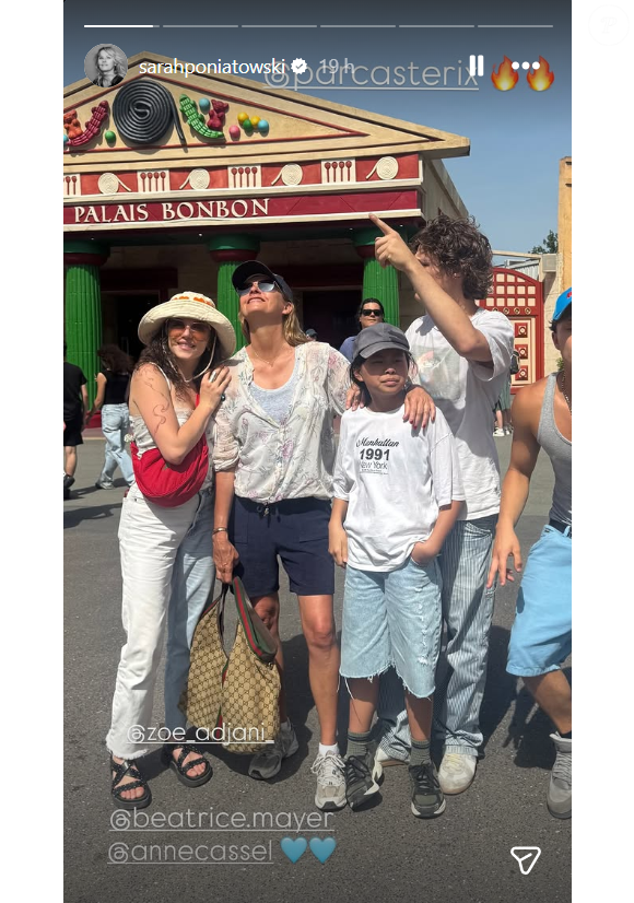 Sarah Poniatowski profite d'une journée au Parc Astérix