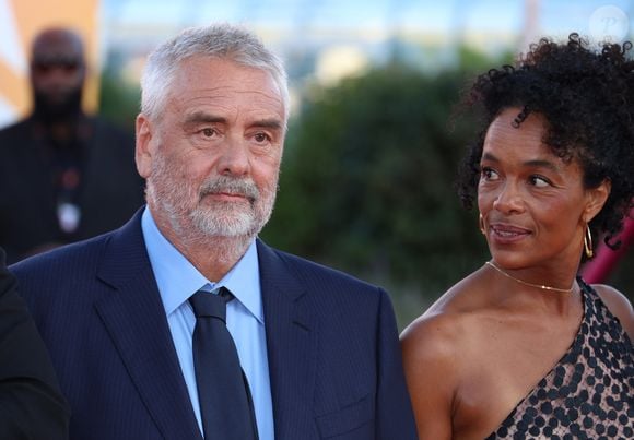 Luc Besson et sa femme Virginie Besson-Silla à la première du film "Dogman" lors du 49ème Festival du Cinema Americain de Deauville, France, le 2 septembre 2023. © Denis Guignebourg/BestImage