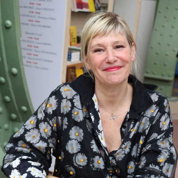 Maitena Biraben - Festival du Livre de Paris 2025 au Grand Palais à Paris le 12 Avril 2025.

© Denis Guignebourg / Bestimage