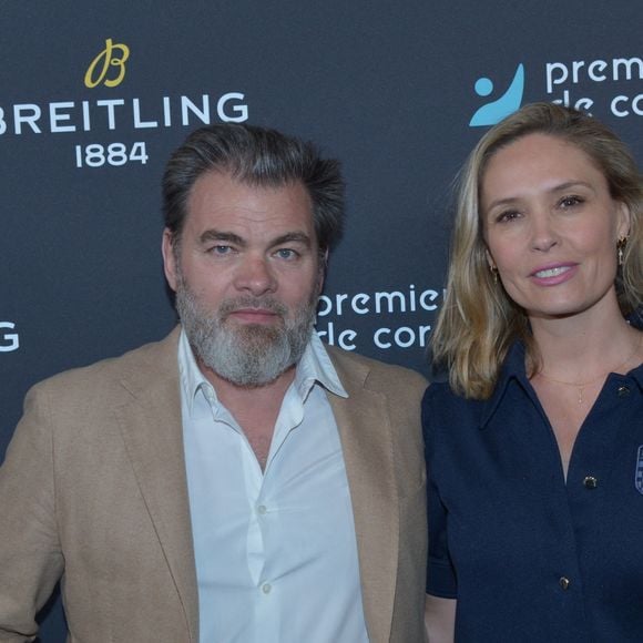 Clovis Cornillac et sa femme Lilou Fogli - Dîner de charité Breitling à la Samaritaine pour l’association "Premiers de Cordée" à Paris le 4 avril 2024. © Rachid Bellak/Bestimage