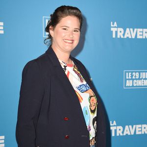 L'humoriste Élodie Poux assiste à la première du film « La Traversée » au cinéma UGC Bercy, à Paris, en France, le 16 juin 2022. Photo de Mireille Ampilhac/ABACAPRESS.COM