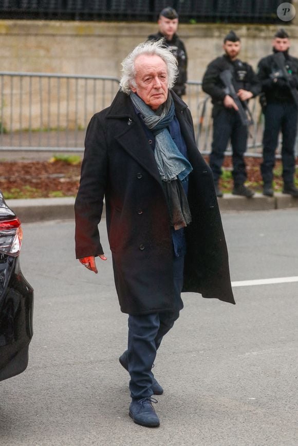 Didier Barbelivien - Arrivées à l'enregistrement de l'émission "Vivement Dimanche" présentée par M. Drucker et qui sera diffusée le 18 février sur France 3 au Studio Gabriel à Paris, FRance, le 6 février 2024. © Christophe Clovis/Bestimage