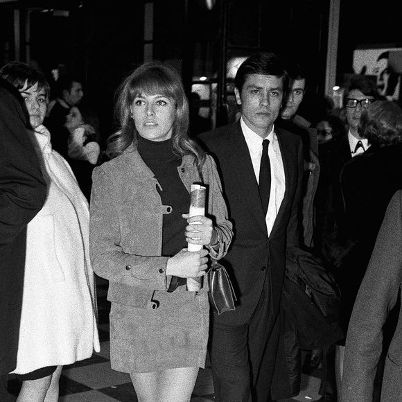 Alain et Nathalie Delon en 1986 AGENCE / BESTIMAGE