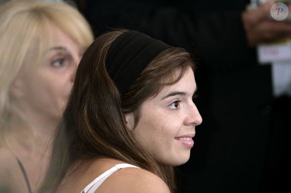 La fille de Maradona, Dalma, et l'ex-femme de Maradona, Claudia Villafane, assistent à la conférence de presse au cours de laquelle Diego Maradona a été présenté comme le nouveau sélectionneur de l'Argentine à l'AFA à Buenos Aires, Argentine, le 4 novembre 2008. Photo Gabriel Piko/Piko Press
