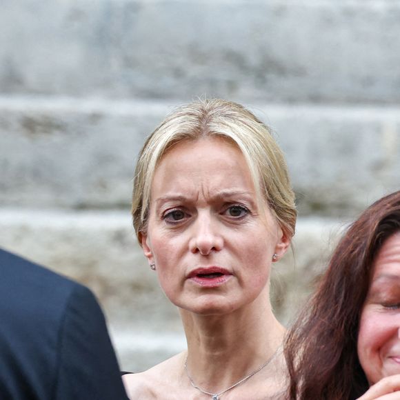 Audrey Crespo-Mara - Sorties des obsèques de Thierry Ardisson en l’église Saint-Roch de Paris, France, le 17 juillet 2025. © Clovis-Jacovides/Bestimage