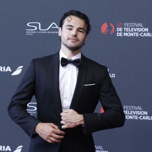 Anthony Colette sur le tapis rouge du photocall de la cérémonie d'ouverture du 62ème Festival de Télévision de Monte-Carlo, à Monaco, le 16 juin 2023. © Denis Guignebourg/BestImage