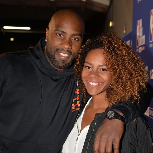 Teddy Riner et sa compagne Luthna Plocus     au match de NBA Game Paris 2020 entre les Bucks de Milwaukee et les Charlotte Hornet à l'AccorHotels Arena à Paris le 24 janvier 2020.

© Veeren / Bestimage