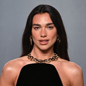 Dua Lipa arrivant à la Vanity Fair Oscar Party, David Geffen Galleries, LACMA. Crédit : Doug Peters/EMPICS ... Soirée des Oscars Vanity Fair ... 16-03-2026 ... Los Angeles ... USA ... Le crédit photo doit se lire : Doug Peters/Doug Peters. Numéro de référence unique : 83904386 ...