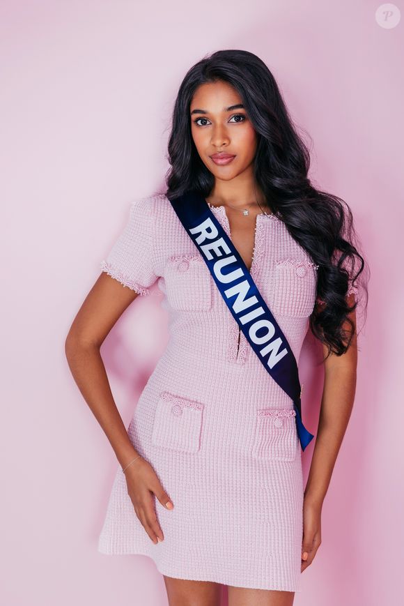 Miss Réunion, Priya Padavatan - Portrait officiel des 30 candidates au concours Miss France 2026. © SIPA / Benjamin Decoin via Bestimage