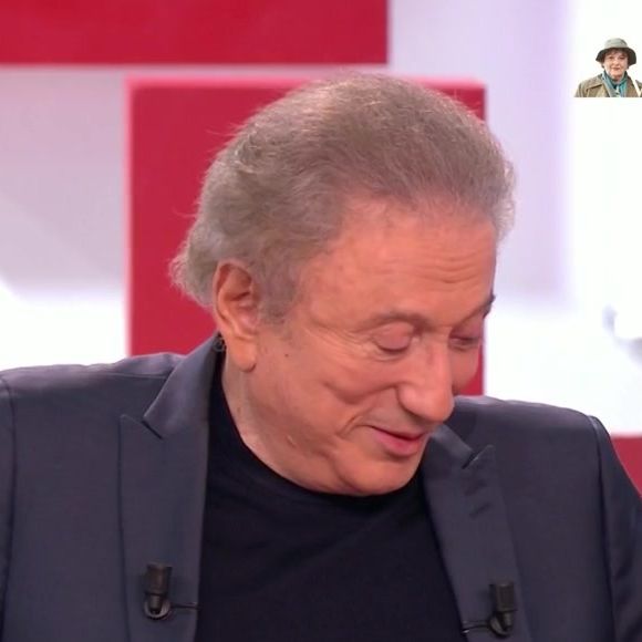 Michel Drucker dans "Vivement dimanche" le 16 novembre 2025. Capture d'écran/France 3