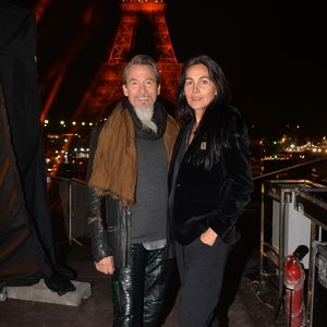 Exclusif - Florent Pagny et sa femme Azucena Caman - Backstage du concert anniversaire des 130 ans de la Tour Eiffel à Paris, qui sera diffusé le 26 octobre sur France 2. Le 2 octobre 2019. 
© Perusseau-Veeren/ Bestimage