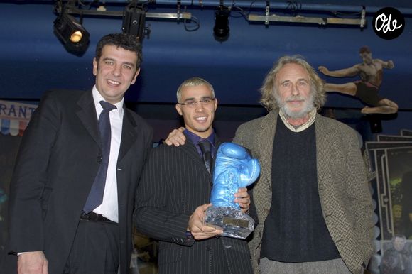 Au Planet Hollywood de Paris, Thierry Gilardi avec Brahim Asloum et Pierre Richard. ©Bestimage
