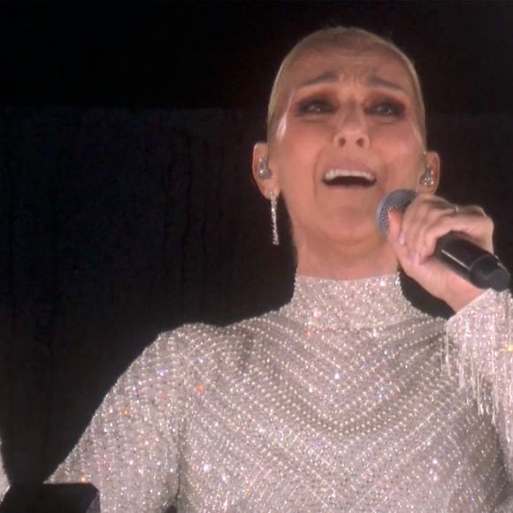 Intitulée "Growing Up Dion", la série reviendra sur l’enfance de Céline Dion dans sa famille de 14 enfants, au Québec, et sur ses débuts dans la musique dans les années 1980. 

Céline Dion chante depuis le premier étage de la Tour Eiffel, L'hymne à l'amour, d'Édith Piaf - Cérémonie d'ouverture des Jeux Olympiques (JO) de Paris 2024.
© Capture France TV via Bestimage