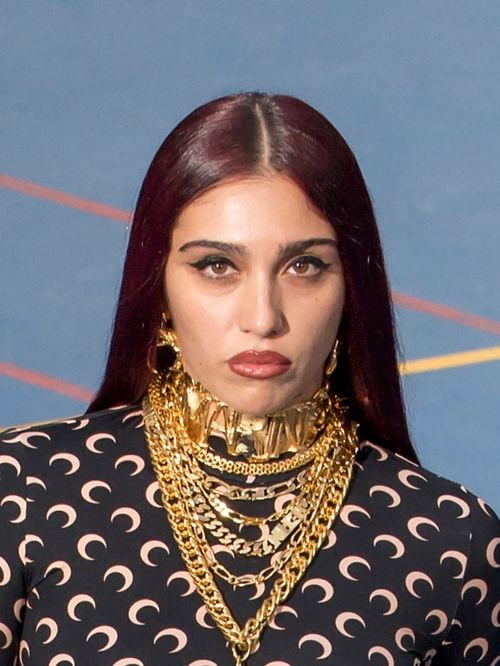 Rihanna ou encore Lourdes, la fille de Madonna, comptent parmi ses clientes… Cette créatrice française placée en redressement judiciaire