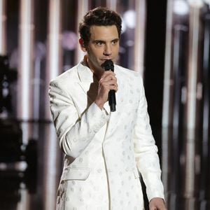 Ce geste spontané donnait déjà le ton de la soirée. Car Mika, de retour sur cette scène normande treize ans après sa dernière apparition, a tout donné !

Mika (président d'honneur) à la cérémonie des 41èmes Victoires de la Musique à la Seine Musicale à Boulogne-Billancourt le 13 février 2026.
© Coadic Guirec / Bestimage