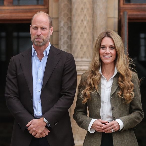 Ce défilé, organisé dans le jardin de Kate Middleton et le prince William, devrait avoir lieu dans les prochains jours. 

Le prince William, prince de Galles, et Catherine (Kate) Middleton, arborant des cheveux blonds, visitent les jardins, récemment transformés, du musée d'histoire naturelle à Londres, le 4 septembre 2025.