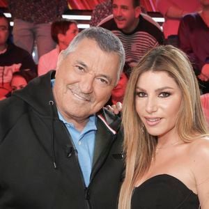 Exclusif - Jean-Marie Bigard et sa femme Lola Marois - Enregistrement de l'émission "La Grosse Rigolade" présentée par C.Hanouna le 1er décembre qui sera diffusée à 21h10 sur C8 le Jeudi 8 décembre 2022 qui réunira les experts de la blague pour une soirée 100% Darka. © Jack Tribeca / Bestimage