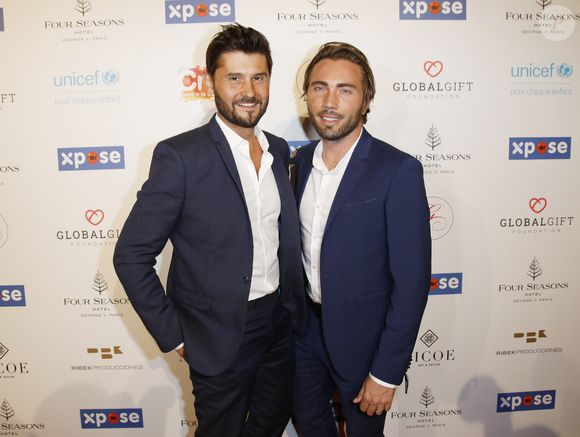 Christophe Beaugrand et son mari Ghislain Gerin au photocall de la 10ème édition du "Global Gift Gala" à l'hôtel Four Seasons George V à Paris, le 3 juin 2019.
© Marc Ausset-Lacroix/Bestimage