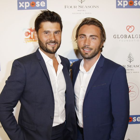 Christophe Beaugrand et son mari Ghislain Gerin au photocall de la 10ème édition du "Global Gift Gala" à l'hôtel Four Seasons George V à Paris, le 3 juin 2019.
© Marc Ausset-Lacroix/Bestimage