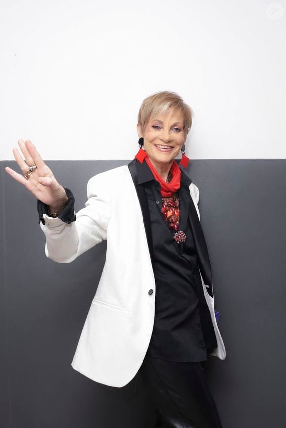 Exclusif - Isabelle Morini-Bosc, en backstage de l’émission « TPMP » La dernière sur C8,  présentée par C.Hanouna et diffusée en direct sur C8, Paris, France, le 27 fevrier 2025. © Jack Tribeca / Bestimage