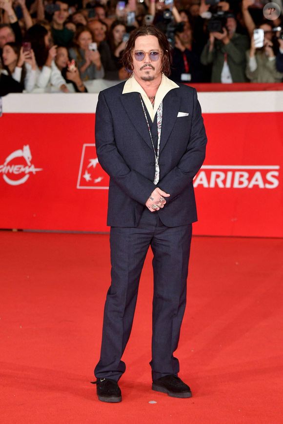 Il dispose de 10 chambres, de cottages, d'un amphithéâtre...

Johnny Depp assiste au tapis rouge de Modì, Three Days On The Wing Of Madness lors du 19e Festival du film de Rome à l'Auditorium Parco Della Musica le 26 octobre 2024 à Rome, Italie. Photo by IPA/ABACAPRESS.COM