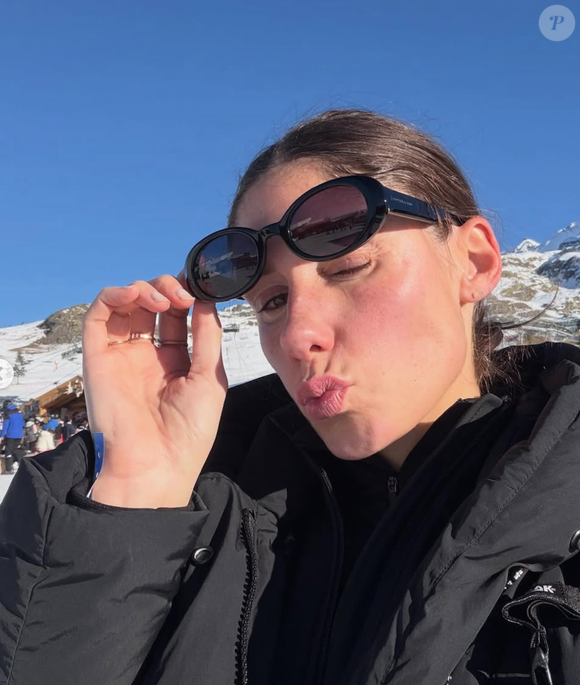 Aujourd’hui, elle affirme se sentir mieux dans son corps et plus alignée avec elle-même.

Capture Instagram - Jesta Hillmann