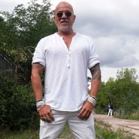 L'autre vie de Pascal Obispo : le chanteur est aussi peintre, combien coûte une de ses œuvres ?
