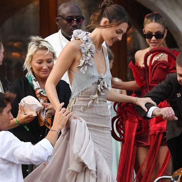 Vittoria Ceretti, compagne de Léonardo Dicaprio au mariage de Jeff Bezos et Lauren Sanchez juin 2025 @Backgrid UK/ Bestimage