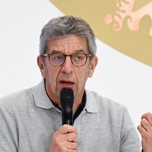 Michel Cymes participant à l'événement ChangeNOW au Grand Palais à Paris, en France, le 1er avril 2026. Photo : Lionel Urman/ABACA/ABACAPRESS.COM