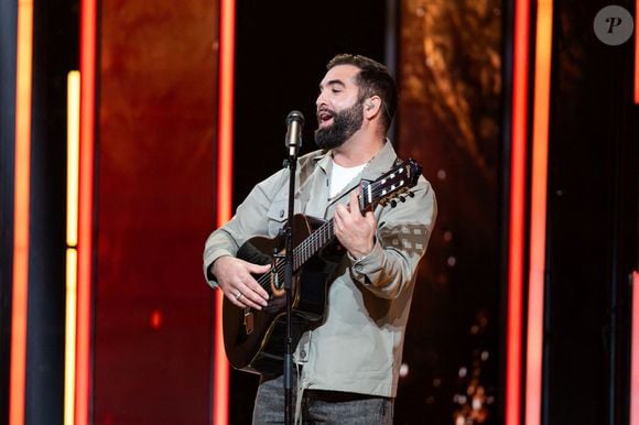 Kendji Girac, chanteur et guitariste français lors du Téléthon 2023, à Saint Denis, près de Paris, France, le 9 décembre 2023. Photo par Alexis Jumeau/ABACAPRESS.COM