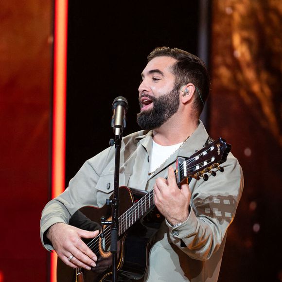 Kendji Girac, chanteur et guitariste français lors du Téléthon 2023, à Saint Denis, près de Paris, France, le 9 décembre 2023. Photo par Alexis Jumeau/ABACAPRESS.COM